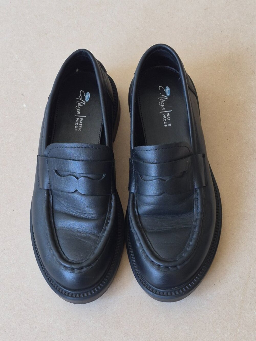 Aqua College Hearty Womens 7.5 Black Leather Waterproof Penny Loafers
